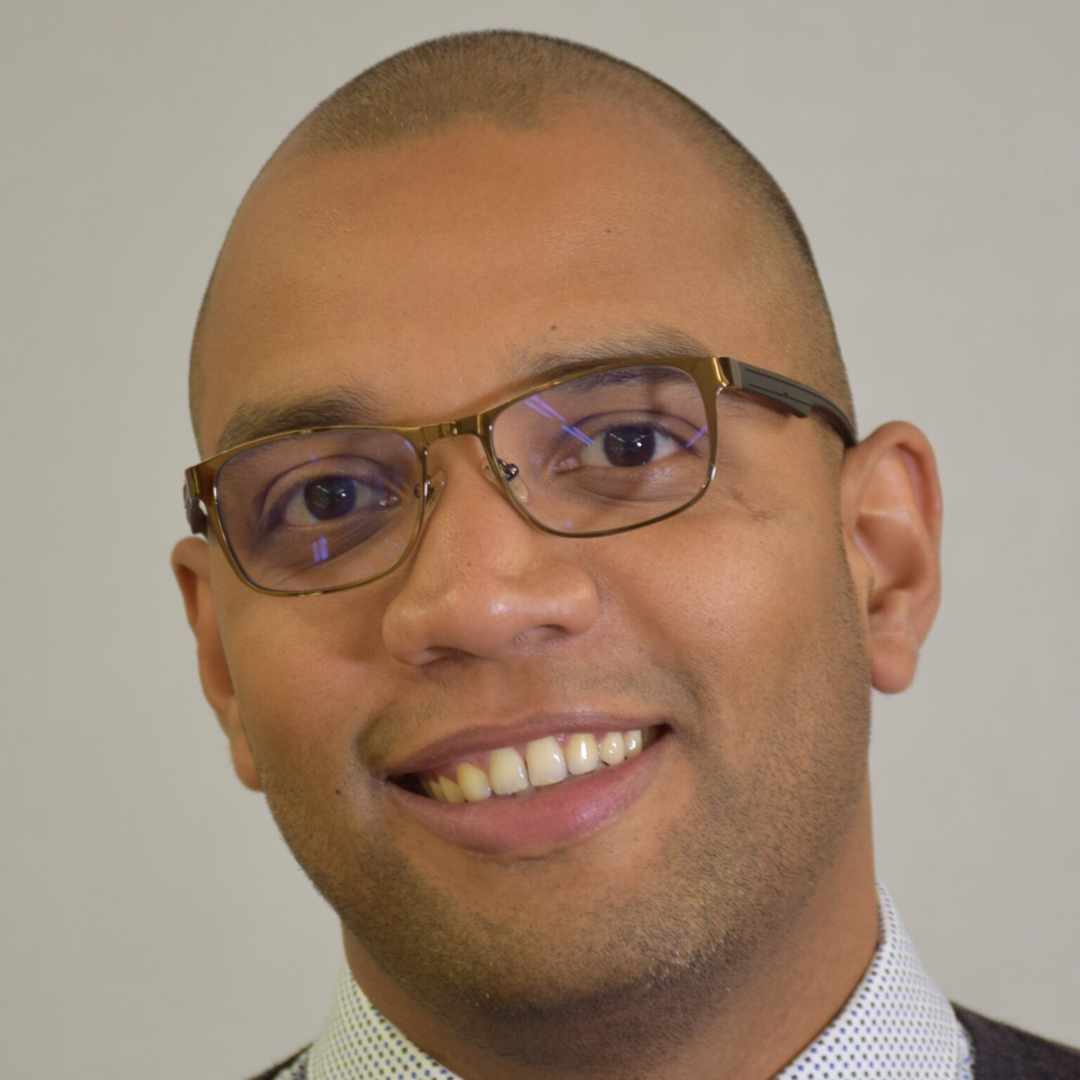 A headshot of Francisco Guerrero-Bolano.